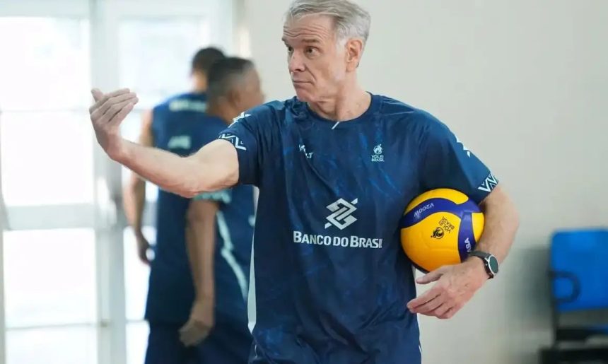 Bernardinho anuncia os inscritos do Brasil na Liga das Nações de Vôlei