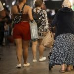 Defeitos em calçadas fazem 42% dos idosos terem medo de cair