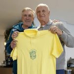 Pentacampeão com a seleção, Felipão é homenageado na Granja Comary