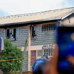 Quênia prende 8 estudantes suspeitos de incêndio criminoso em escola