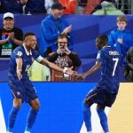 Depois de chuva e pausa, França de Mbappé não dá chances ao Iraque