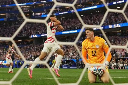 EUA estreia na Copa do Mundo com goleada sobre o Paraguai: 4×1