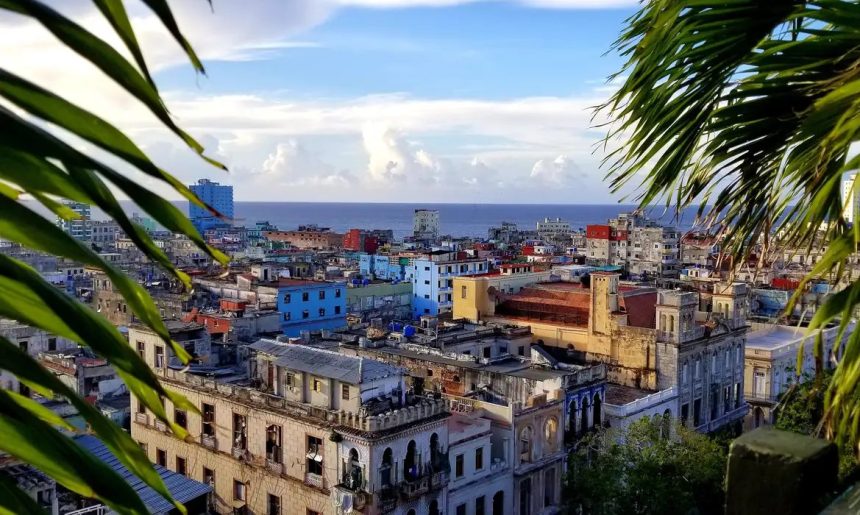 Em novas sanções, EUA miram empresa de mineração e presidente de Cuba