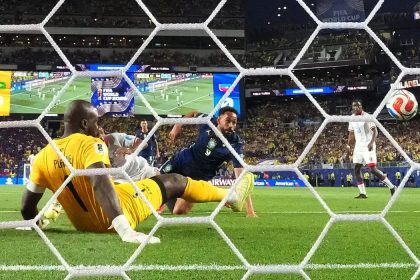 Estudo indica desconfiança do torcedor, mesmo após 1ª vitória na Copa