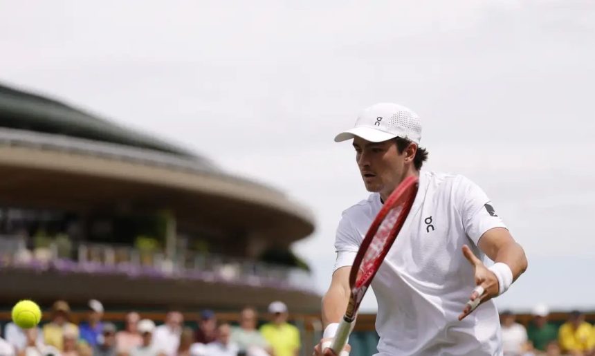 João Fonseca reencontra Jesper de Jong na 2ª rodada de Wimbledon
