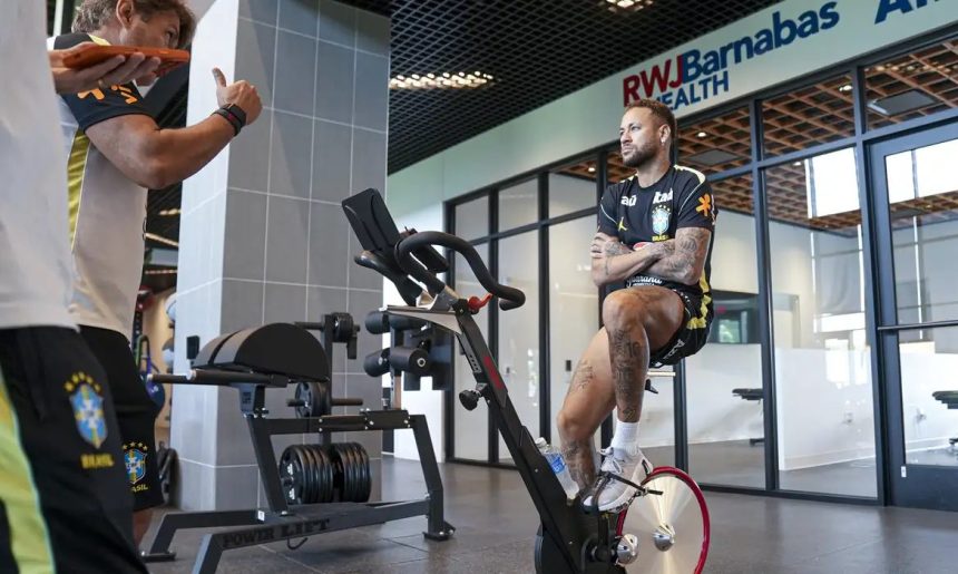Neymar faz novo exame e segue sem treinar na seleção brasileira