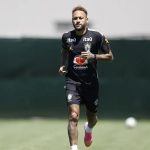 Neymar vai a campo pela primeira vez em treino da seleção brasileira
