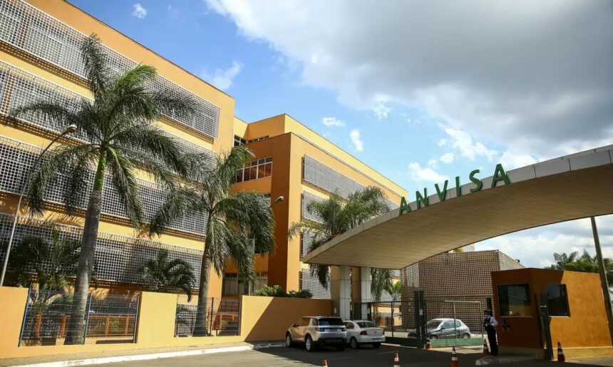 Anvisa suspende venda de energético Mister Hemp