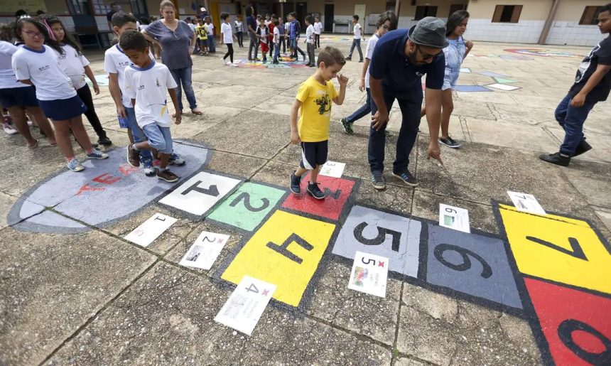 Férias escolares de 2027 coincidirão com Copa Feminina: de 24/6 a 25/7