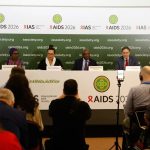 Infecções e mortes por HIV caem, mas falta de recursos ameaça avanços