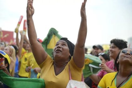 PM reforça a segurança em pontos de concentração de torcedores no Rio