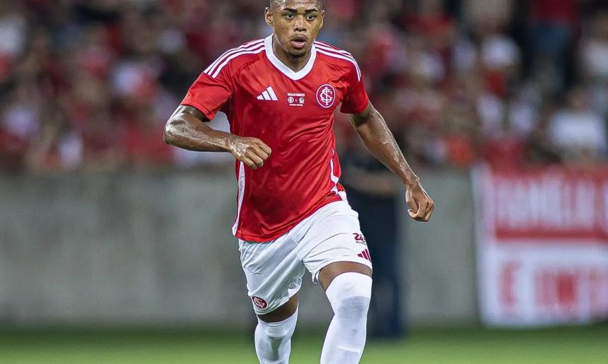 Victor Gabriel é suspenso por STJD até que Gabriel Pec volte a treinar