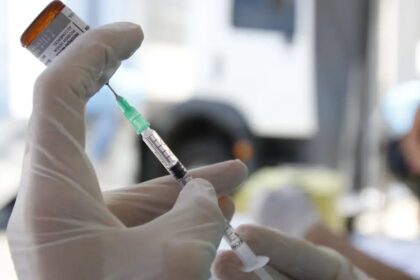 Campanha contra sarampo vacinou 280 mil pessoas em SP em uma semana