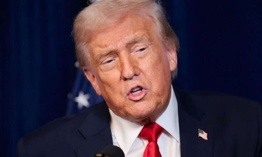 Trump assina decretos e restringe cidadania por nascimento