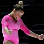 Flávia Saraiva é ouro nas assimétricas da Copa do Mundo de ginástica