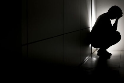 Prevenção ao suicídio: profissionais de saúde destacam riscos com bets