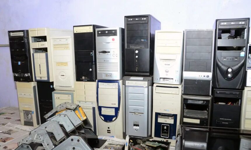 Brasil gera 2,4 milhões de toneladas de lixo eletrônico por ano