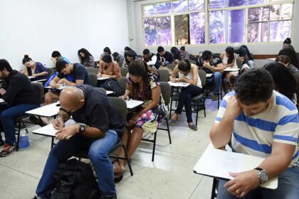 Provas de português para estrangeiros começam nesta terça-feira