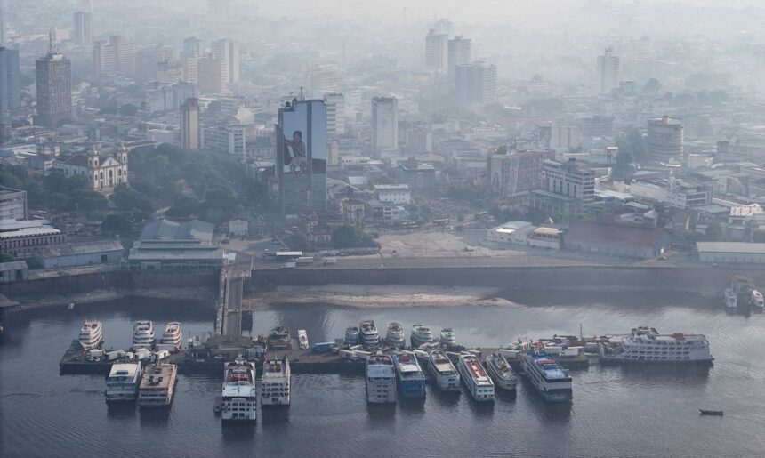 Qualidade do ar melhora em Manaus, mas aulas seguem suspensas