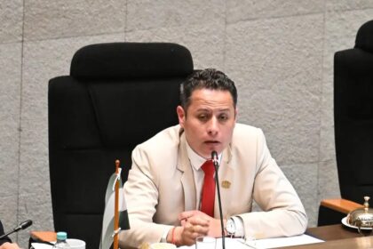 Vice-presidente da Bolívia acusa governo Paz de tramar prendê-lo